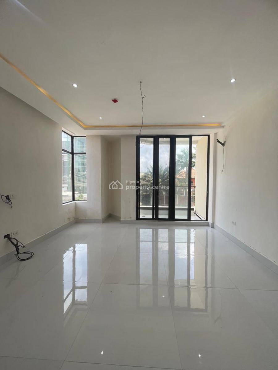 Newly Built 3 Bedroom Apartment with Elevator, Swimming Pool & Gym, Lekki Phase 1, Lekki, Lagos, Flat / Apartment for Rent