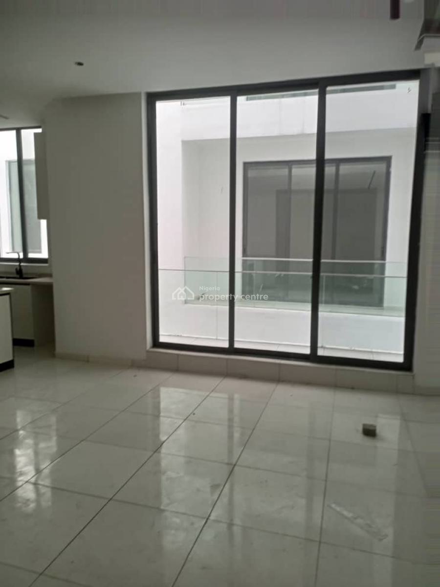 2 Bedrooms Fully Serviced Apartments, Rhs, Lekki Phase 1, Lekki, Lagos, Flat / Apartment for Sale