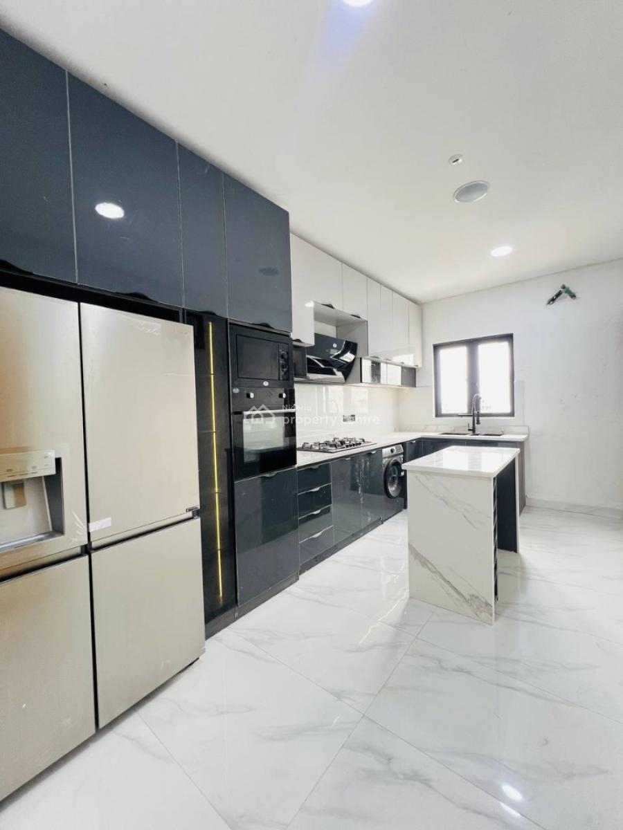 2 Bedroom Apartment + Bq, in a Gated and Secured Estate, Lekki Phase 1, Lekki, Lagos, Block of Flats for Sale