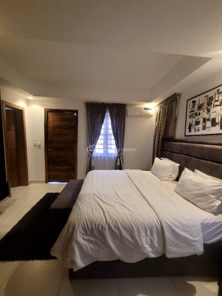 Book This Beautiful 4 Bedroom Terrace in Oniru with  *snooker Board *p, Lekki Phase 1, Lekki, Lagos, Flat / Apartment Short Let
