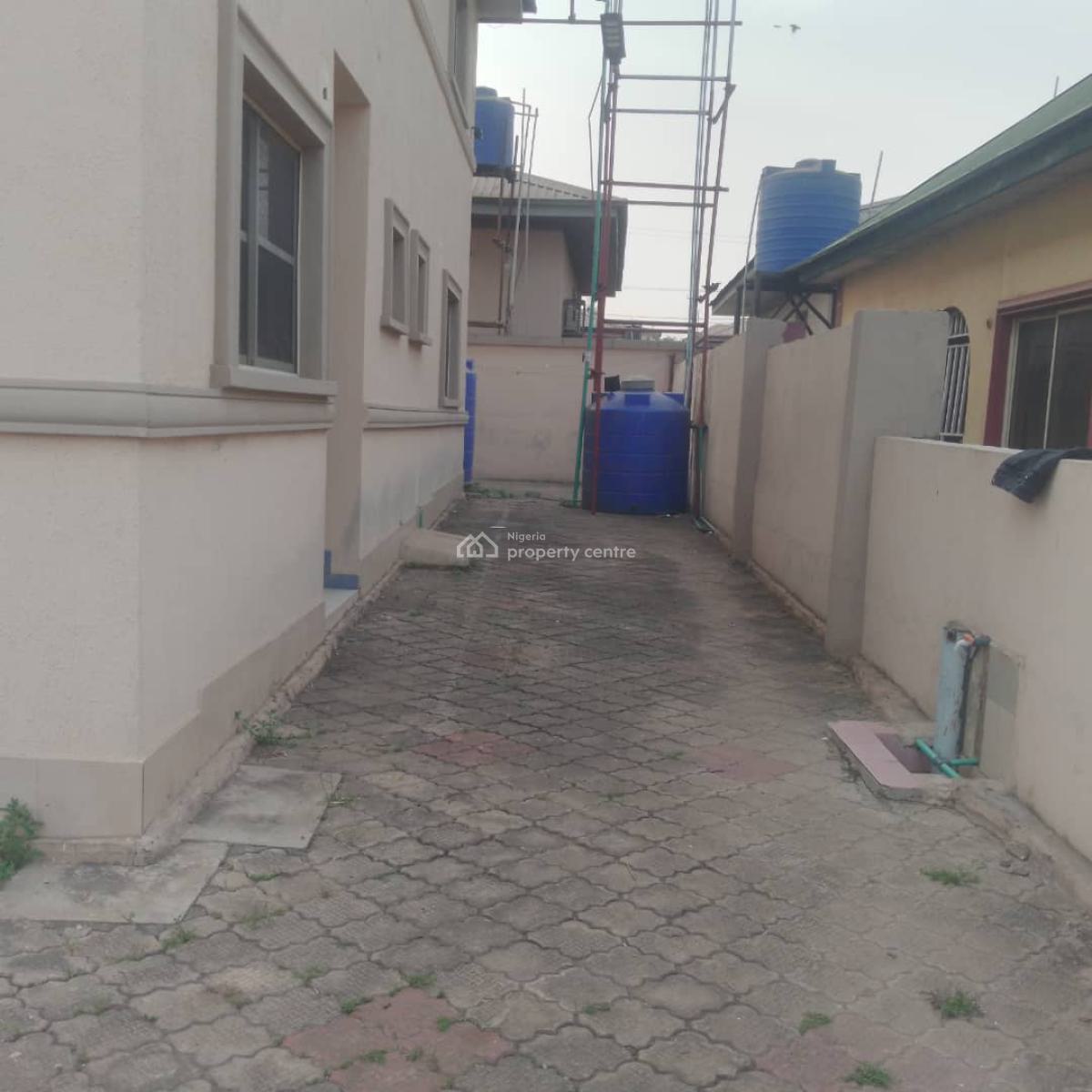 Three Bedrooms Apartment with Magnificent Facilities, 1, Diligence Road, Rccg Camp, Mowe Ofada, Ogun, Flat / Apartment Short Let