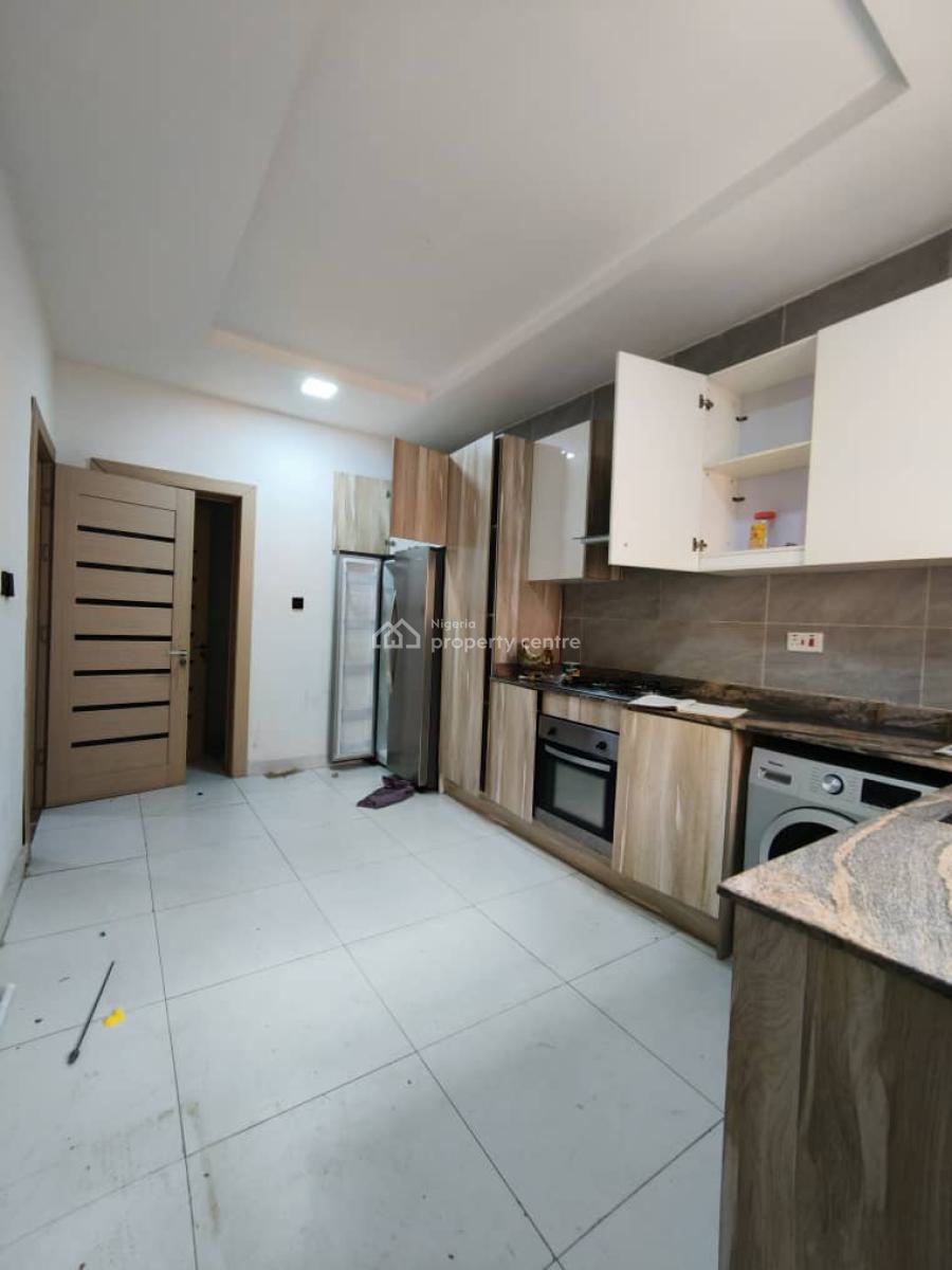 Luxury Spacious 4 Bedroom Terrace  with Bq in Lekki Phase 1., Lekki Phase 1 Proper, Lekki Phase 1, Lekki, Lagos, Terraced Duplex for Rent