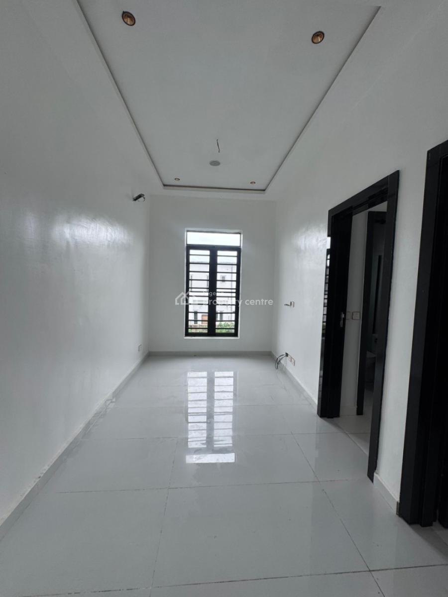 Ravishing Luxury Gigantic 5 -bedroom Detached Duplex, Coems with a Swimming Pool, Chevron Toll Gate, Orchid Road, Lekki, Lagos, Detached Duplex for Sale