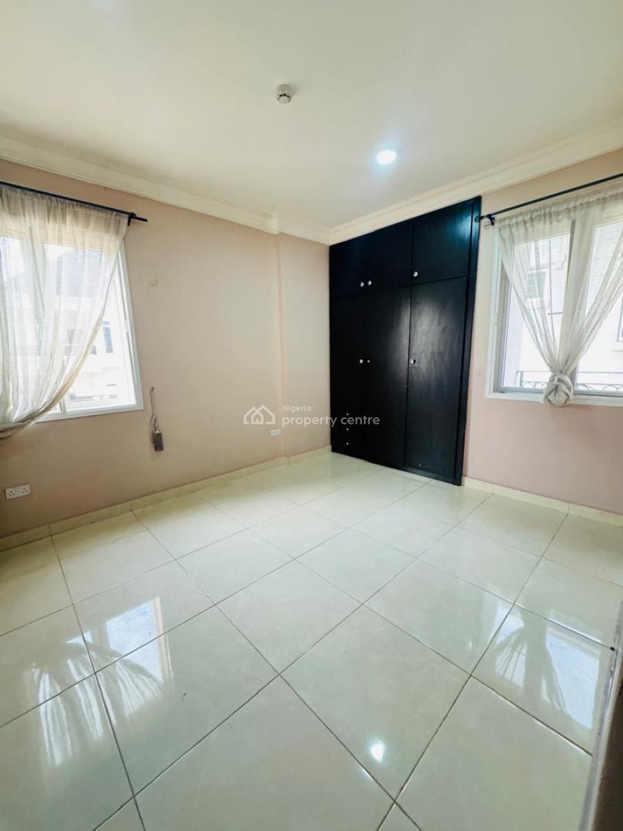 Well Maintained 3bedroom Flat, Chevy View of Estate, Lekki, Lagos, Flat / Apartment for Rent