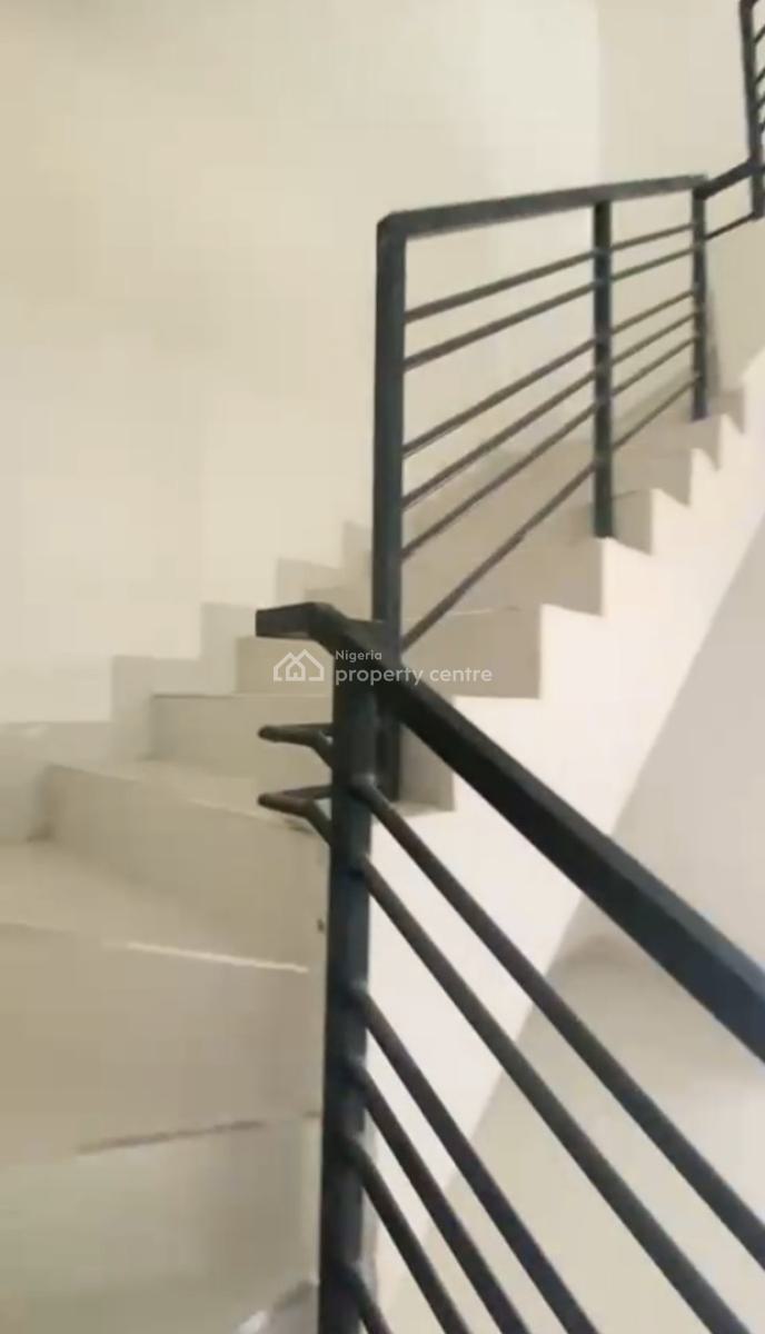 5 Bedroom Town House with a Room Bq, Richmond Pearl Estate, Lekki Phase 1, Lekki, Lagos, Semi-detached Duplex for Rent