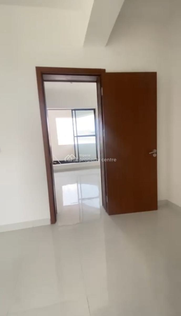 5 Bedroom Town House with a Room Bq, Richmond Pearl Estate, Lekki Phase 1, Lekki, Lagos, Semi-detached Duplex for Rent