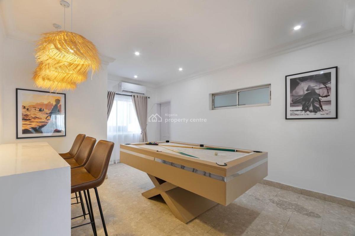 Astonishing 4 Bedrooms Serviced Apartment, Lekki Phase 1, Lekki, Lagos, Flat / Apartment Short Let