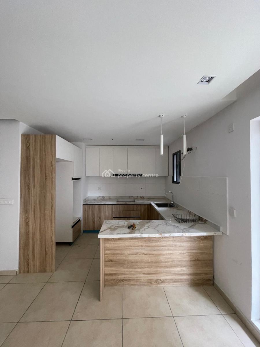 2bedroom Serviced Apartment, Ologolo, Ologolo, Lekki, Lagos, Block of Flats for Sale