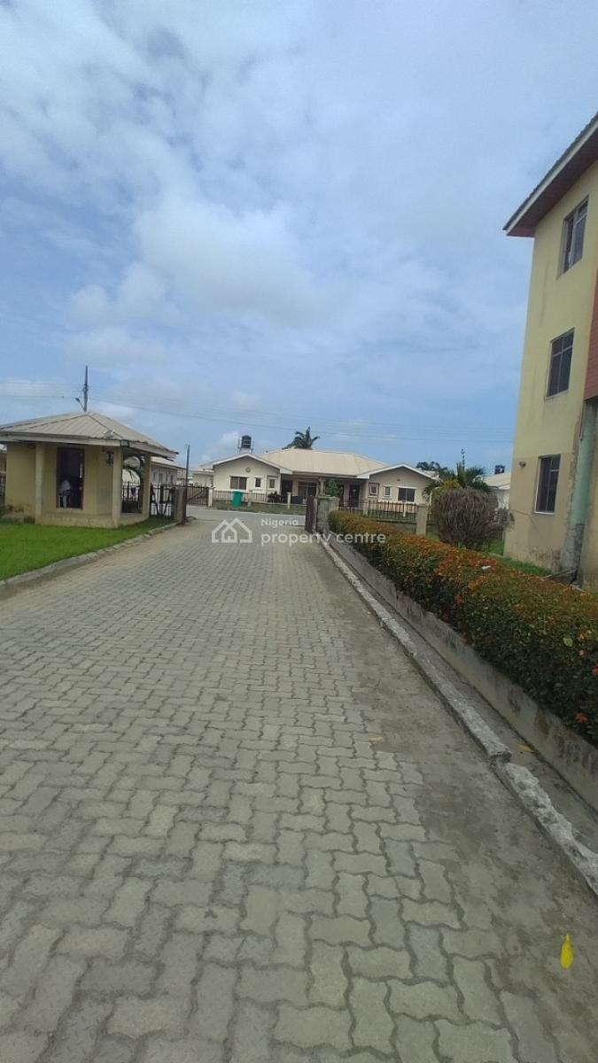 3 Bedroom Flat in a Secured Estate with C of O, Chois Garden Abijo Gra, Abijo, Lekki, Lagos, Block of Flats for Sale