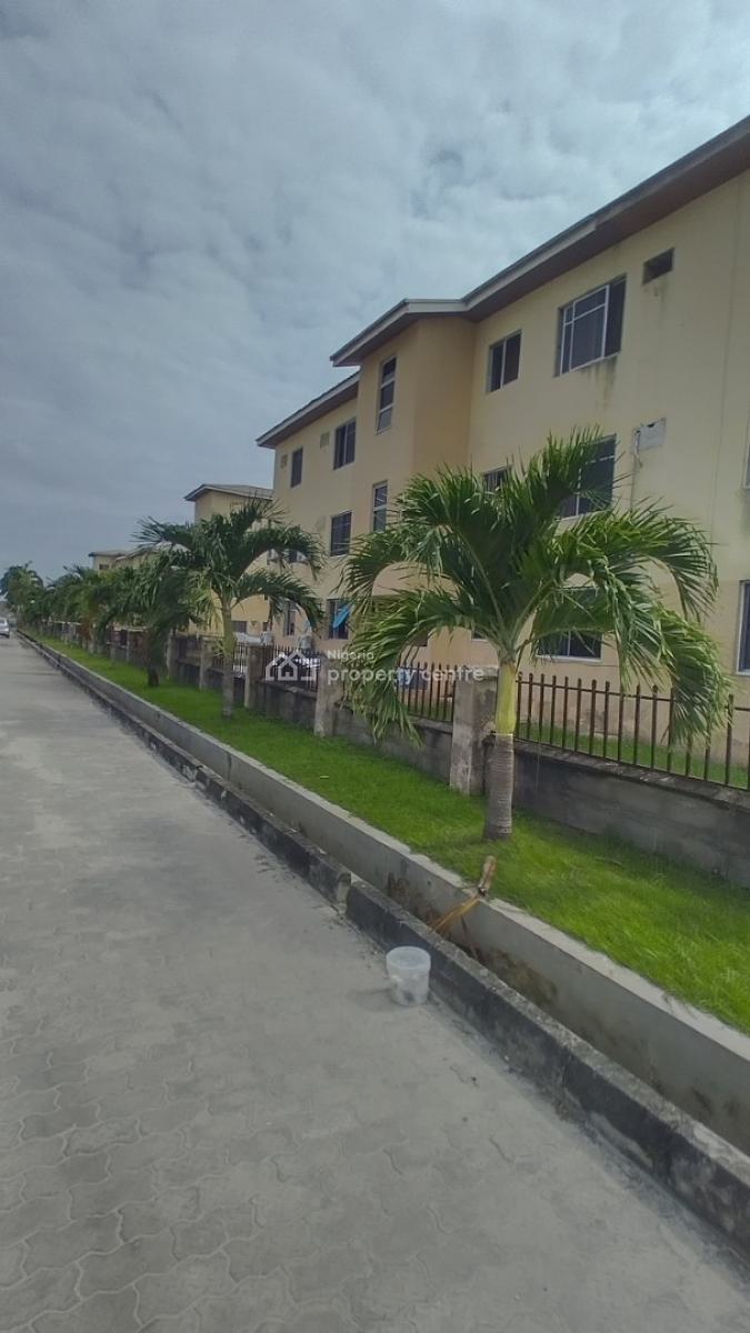 3 Bedroom Flat in a Secured Estate with C of O, Chois Garden Abijo Gra, Abijo, Lekki, Lagos, Block of Flats for Sale