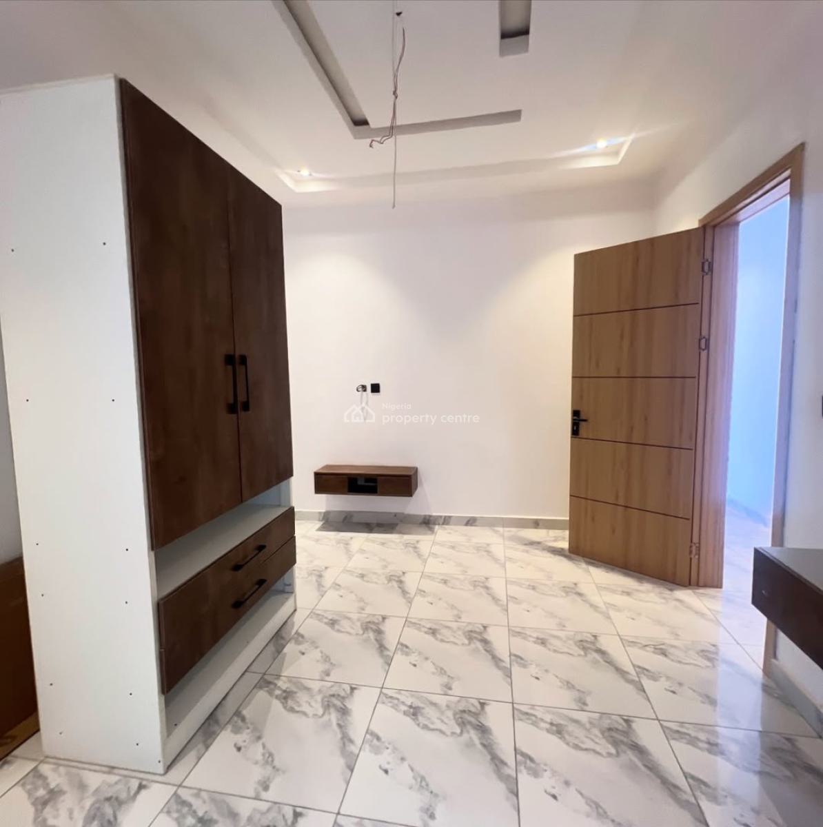 Newly Built 2 Bedroom Apartment with Pool & Gym, Ikate, Lekki, Lagos, Flat / Apartment for Sale