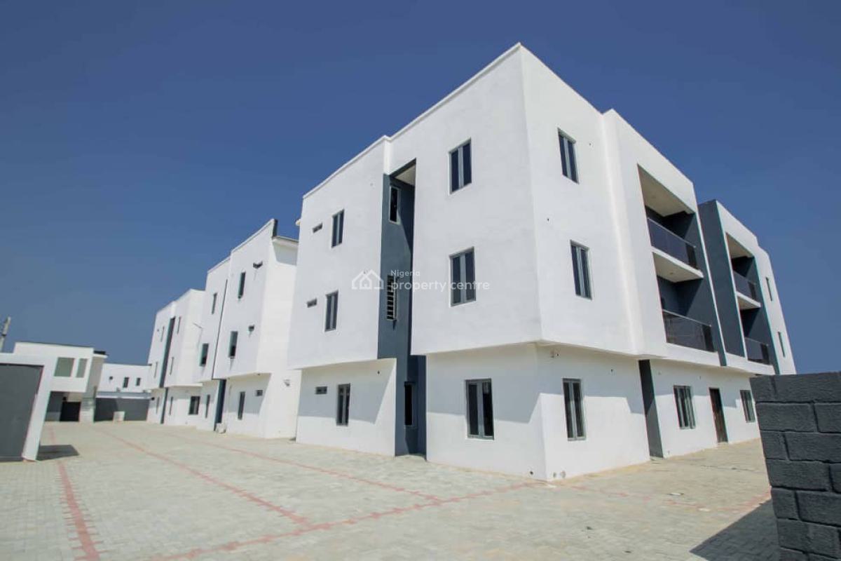 a Spacious 3 Bedroom Apartment, Ikota Gra, Lekki, Lagos, Flat / Apartment for Rent