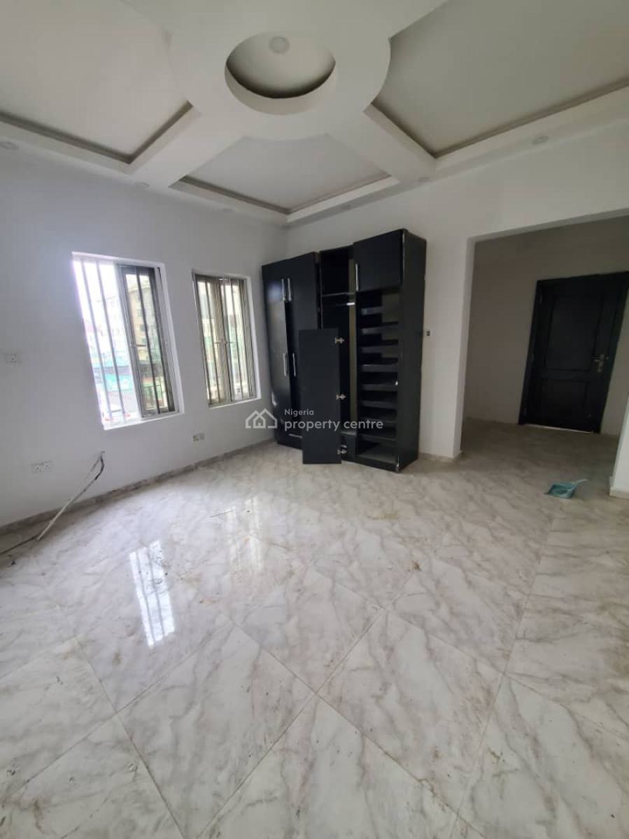 Serviced  1 Bedroom with Balcony &  Open Plan Kitchen, Ikate, Lekki, Lagos, Mini Flat (room and Parlour) for Rent