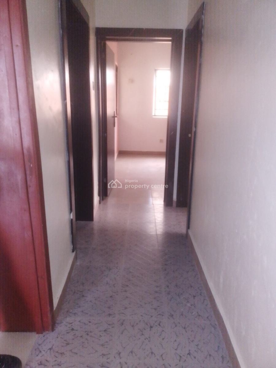 Well Maintained 3 Bedroom Flat, Bashorun Majek.., Sangotedo, Ajah, Lagos, Flat / Apartment for Rent