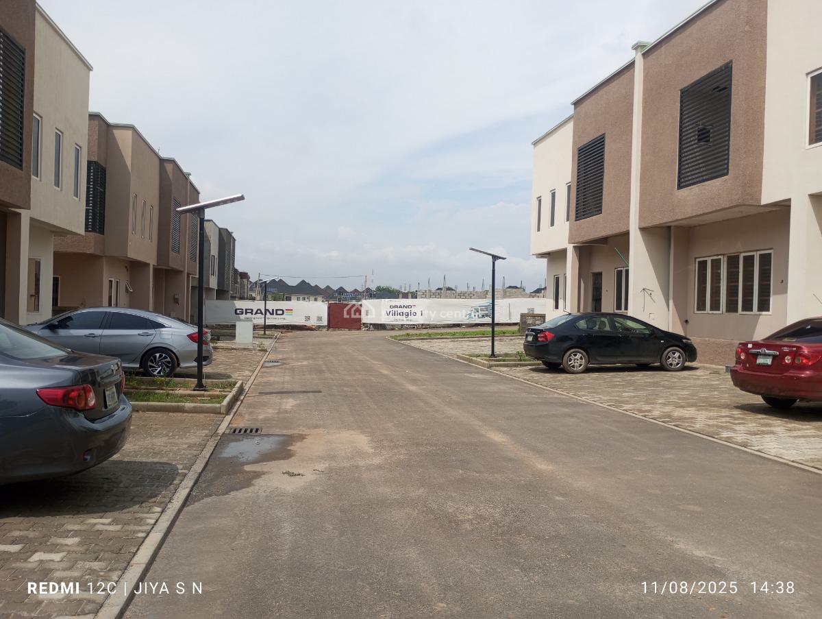 Newly Built and Specious 5-bedroom Semi Detached Duplex with Bq, By Galadimawa Roundabout Before Dantata Bridge, Kukwaba, Abuja, Semi-detached Duplex for Rent