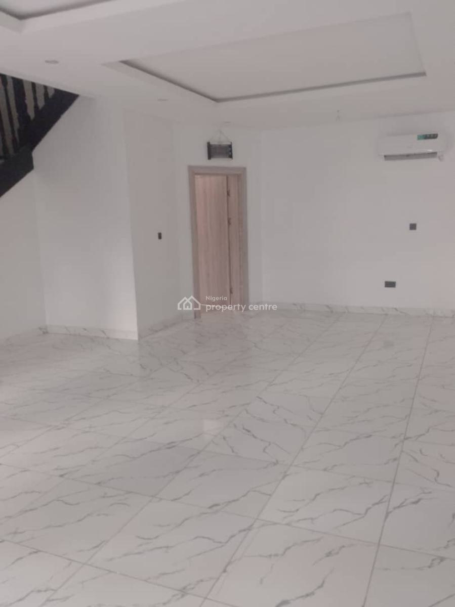 4, Lekki Phase 1, Lekki, Lagos, Terraced Duplex for Rent