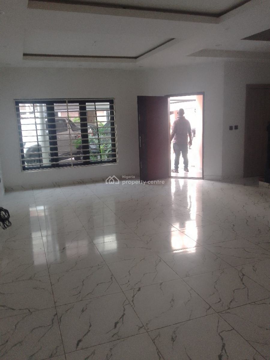 4, Lekki Phase 1, Lekki, Lagos, Terraced Duplex for Rent