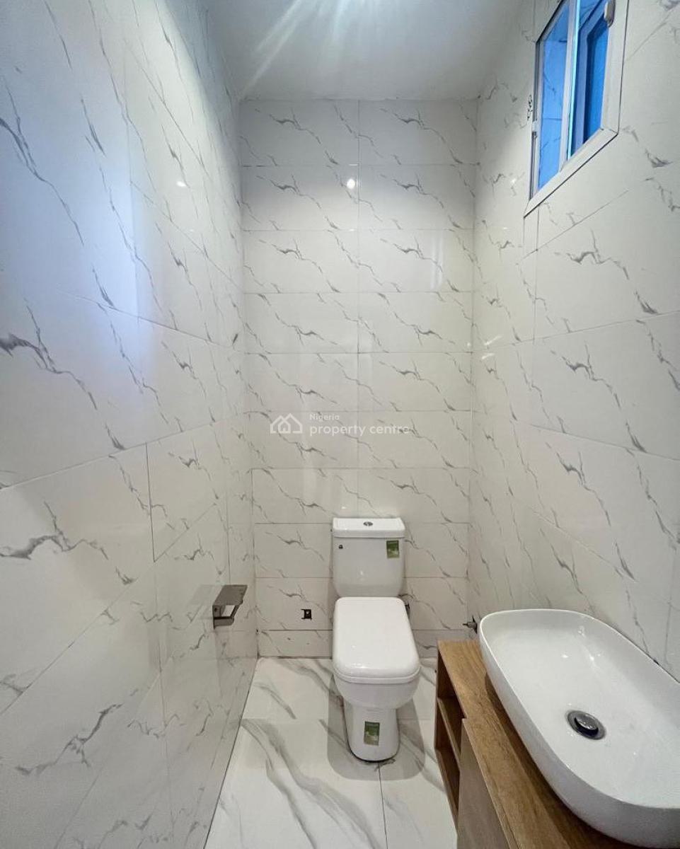 Stunning 3 Bedroom Apartment with Bq, Chevron, Lekki, Lagos, Block of Flats for Sale
