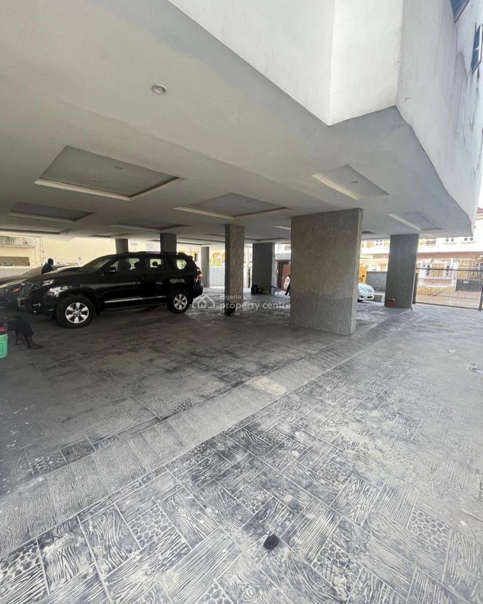 Stunning 3 Bedroom Apartment with Bq, Chevron, Lekki, Lagos, Block of Flats for Sale