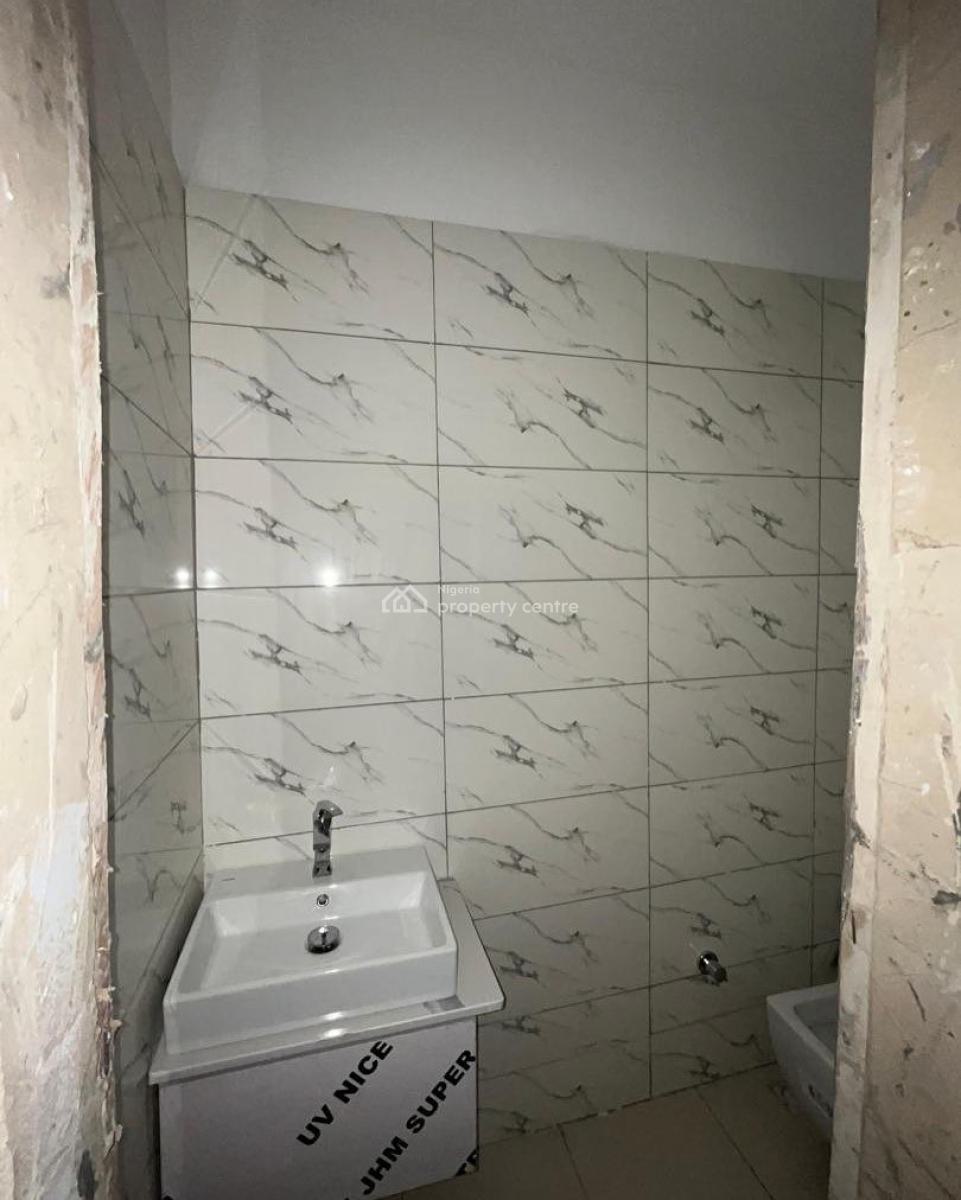 Stunning 2 Bedroom Apartment with Pool, Gym and Bq, Ologolo, Ologolo, Lekki, Lagos, Block of Flats for Sale