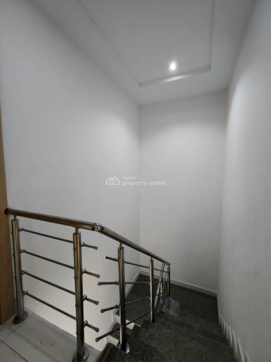 Luxury Spacious 4 Bedroom Terrace  with Bq, Lekki Phase 1, Lekki, Lagos, Terraced Duplex for Rent