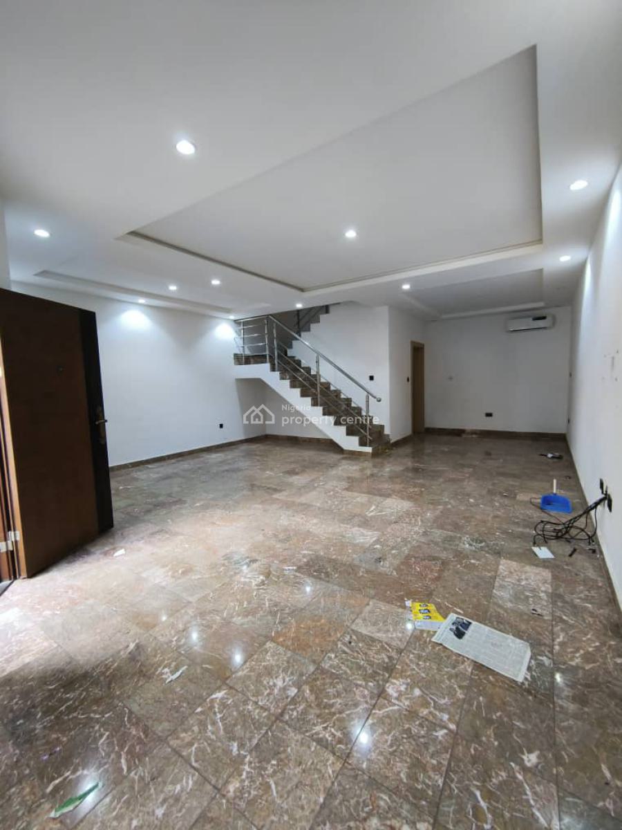 Luxury Spacious 4 Bedroom Terrace  with Bq, Lekki Phase 1, Lekki, Lagos, Terraced Duplex for Rent