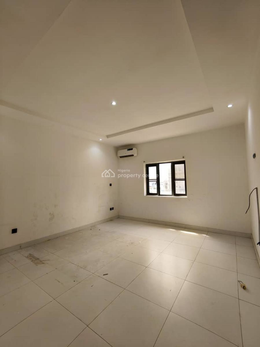 Luxury Spacious 4 Bedroom Terrace  with Bq, Lekki Phase 1, Lekki, Lagos, Terraced Duplex for Rent