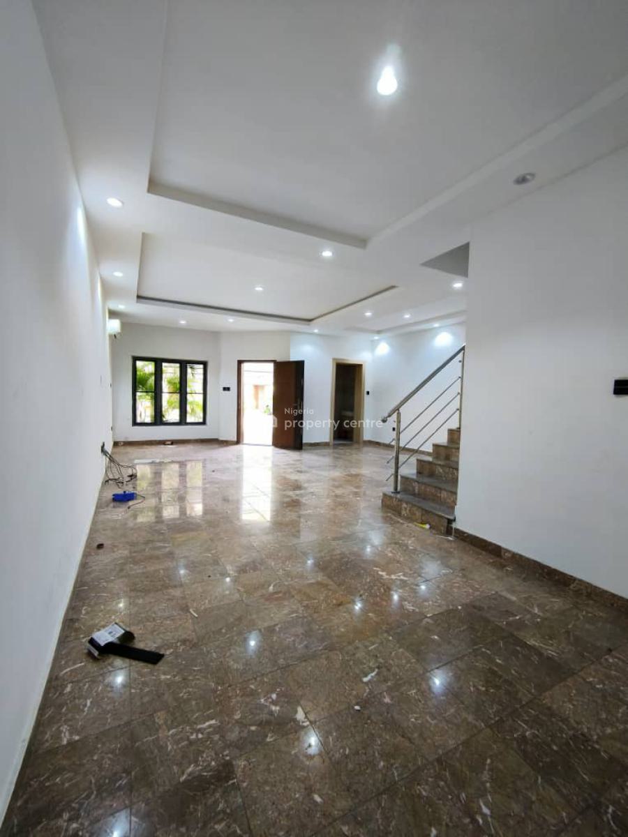 Luxury Spacious 4 Bedroom Terrace  with Bq, Lekki Phase 1, Lekki, Lagos, Terraced Duplex for Rent