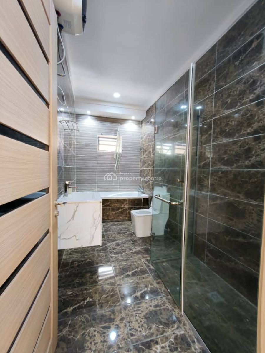Luxury Spacious 4 Bedroom Terrace  with Bq, Lekki Phase 1, Lekki, Lagos, Terraced Duplex for Rent