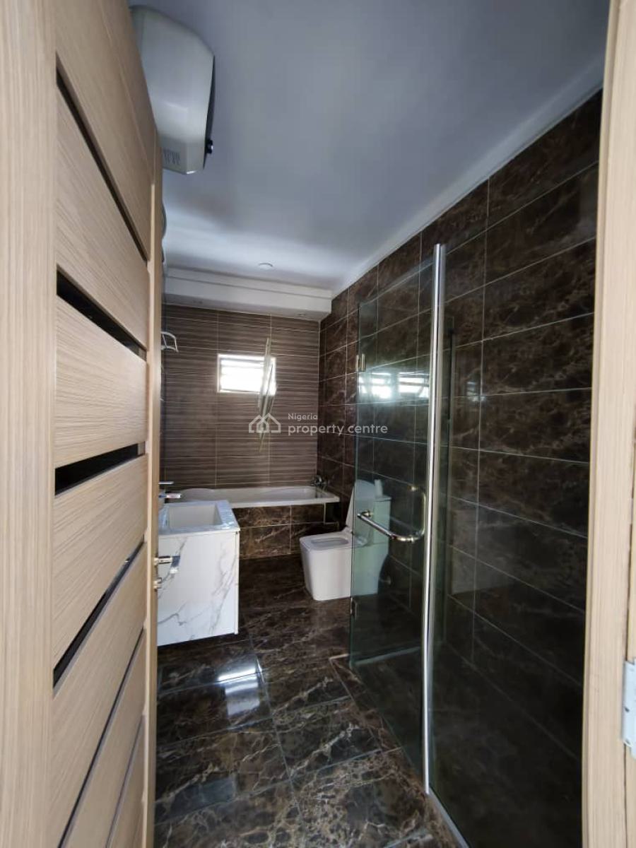 Luxury Spacious 4 Bedroom Terrace  with Bq, Lekki Phase 1, Lekki, Lagos, Terraced Duplex for Rent
