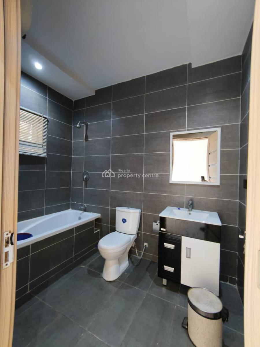 Luxury Spacious 4 Bedroom Terrace  with Bq, Lekki Phase 1, Lekki, Lagos, Terraced Duplex for Rent