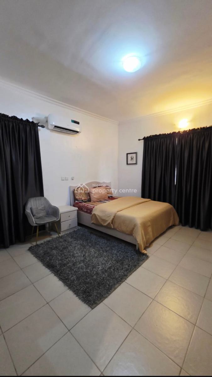 Well Maintained 3 Bedroom Furnished Apartment, Osapa London Lekki, Lekki, Lagos, Flat / Apartment for Sale