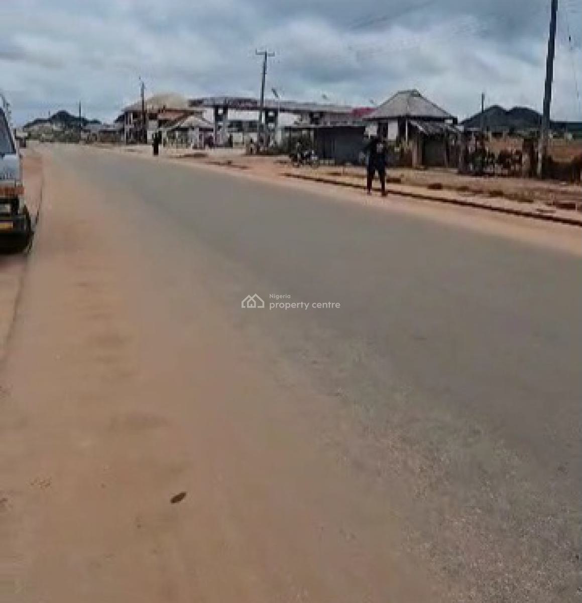 100ft By 200ft Land, Along Okhoromi Road, Off Airport Road, Benin, Oredo, Edo, Commercial Land for Sale