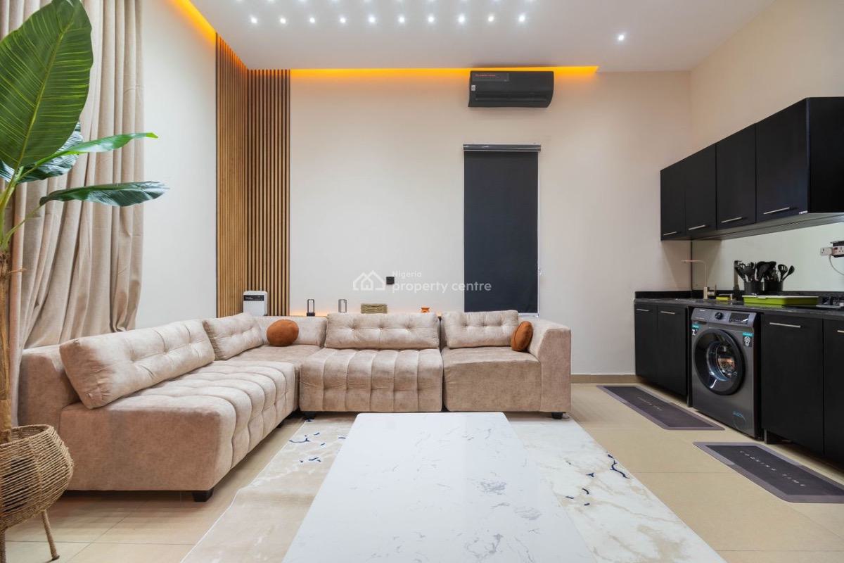 Luxury New 1bedroom with Ps5 -big Mirror -board Games - Balcony, Lekki Phase 1, Lekki, Lagos, Flat / Apartment Short Let