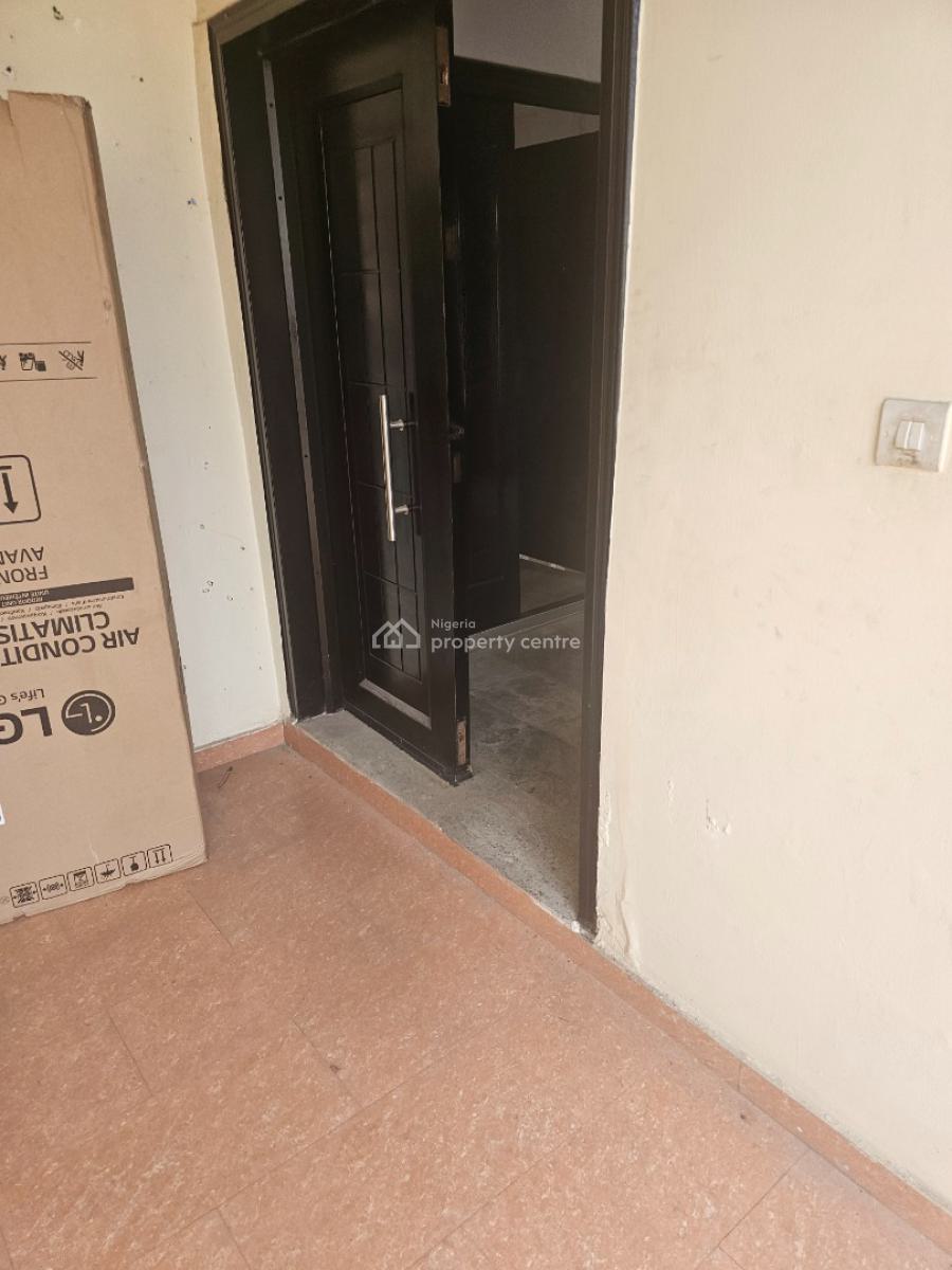 4-bedroom Semi-detached House, Off Folashbo, Lekki Phase 1, Lekki, Lagos, Semi-detached Duplex for Rent
