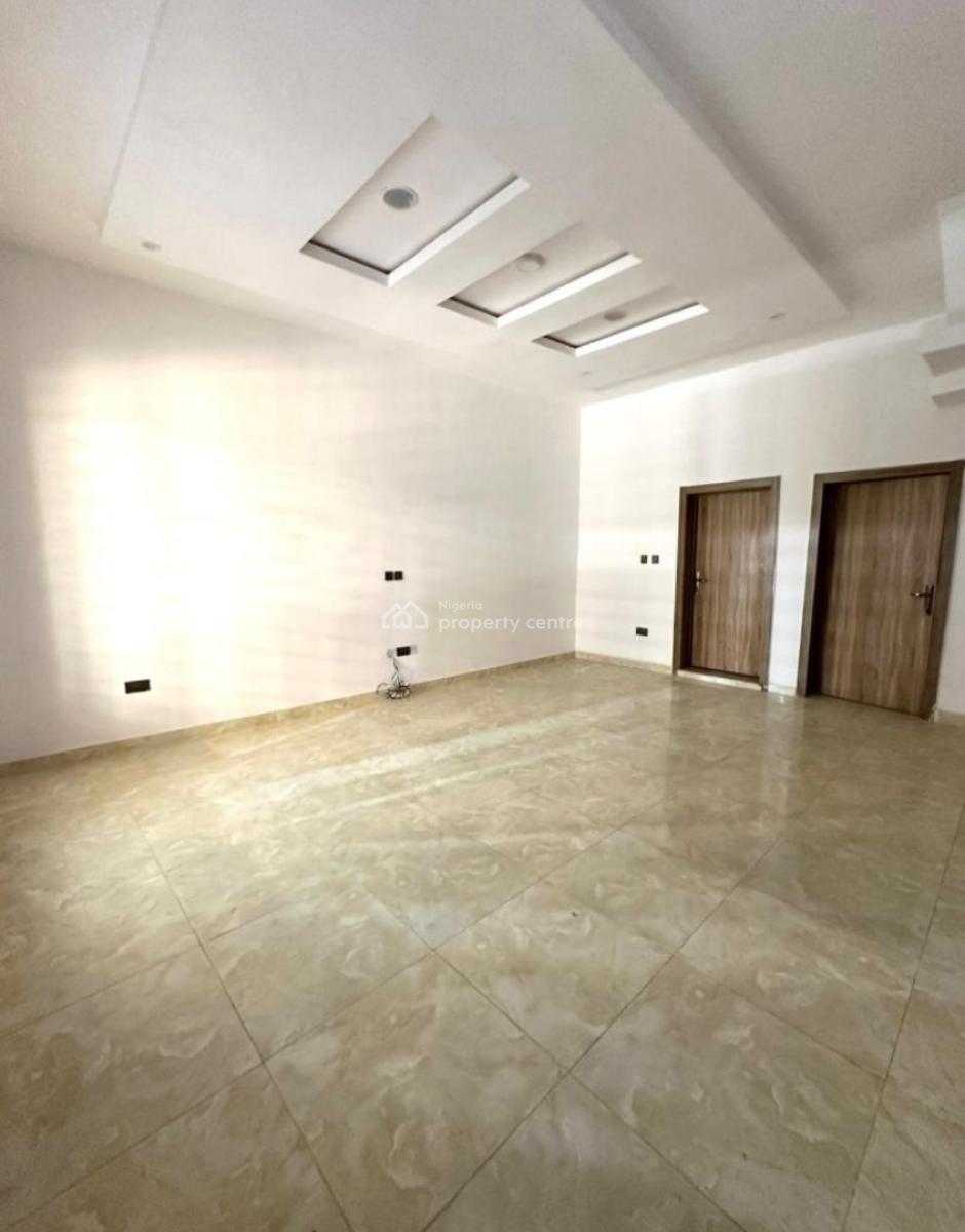 Smart Move in, Extension, Harris Drive, Vgc, Lekki, Lagos, Terraced Duplex for Sale