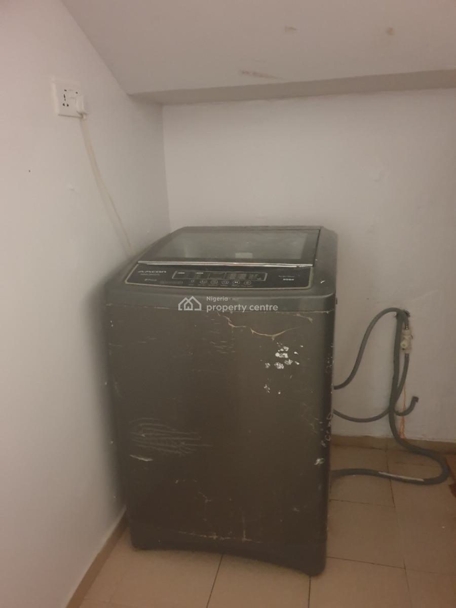 Fully Serviced     Spacious Self Contain, Osapa, Lekki, Lagos, Self Contain (single Rooms) for Rent