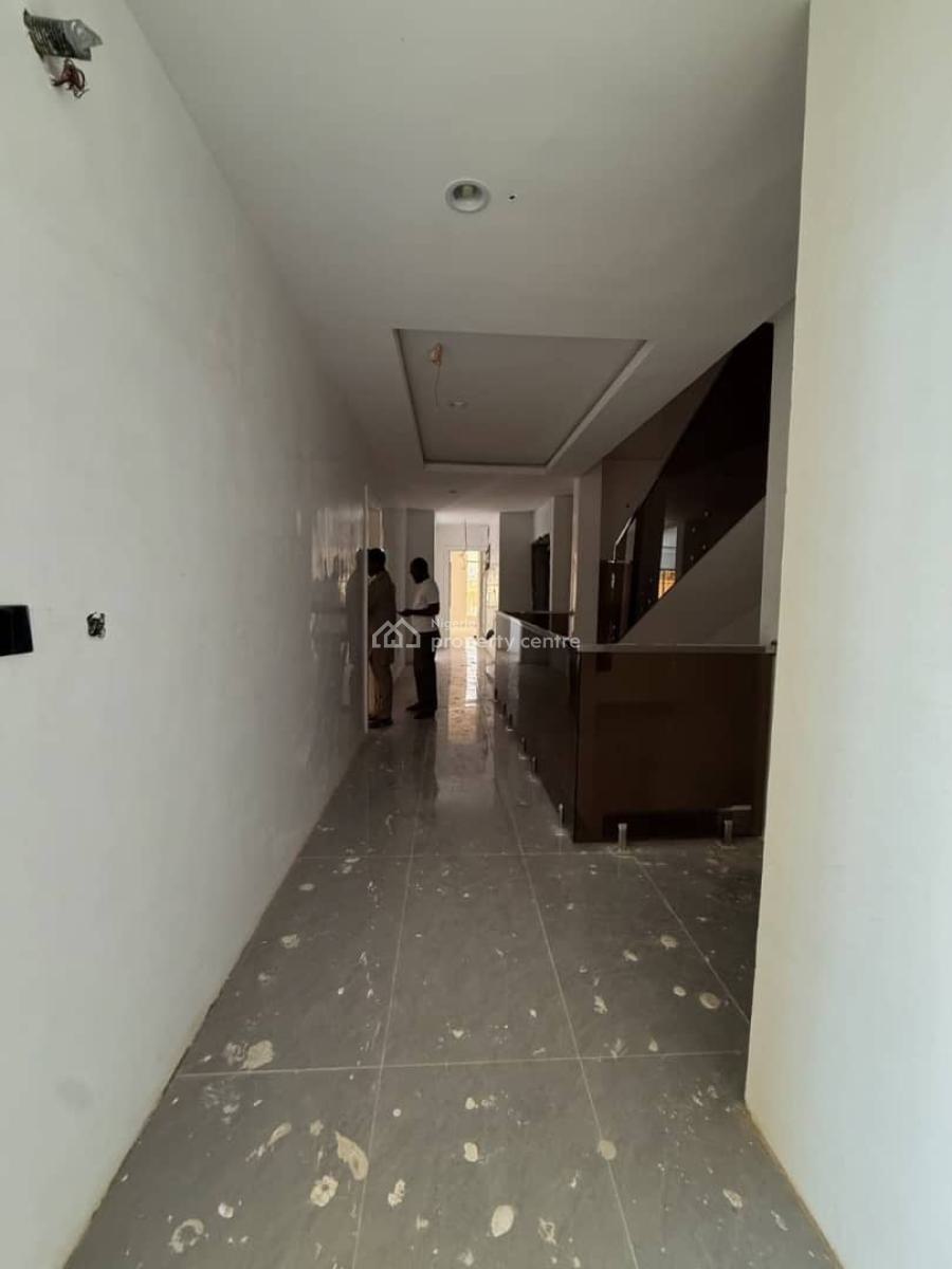 5 Bedroom Fully Detached, Serene Environment, Guzape District, Abuja, House for Sale