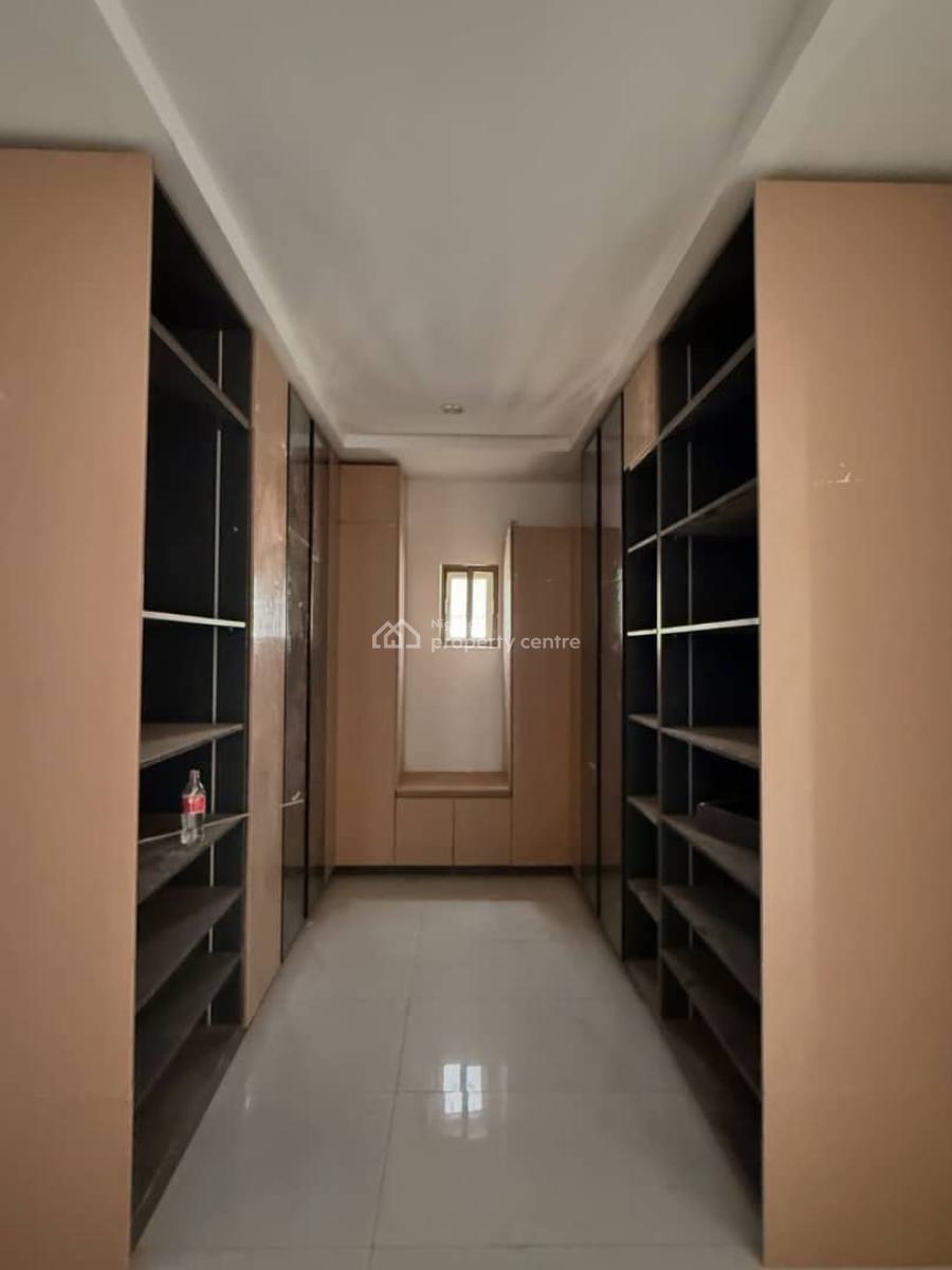 5 Bedroom Fully Detached, Serene Environment, Guzape District, Abuja, House for Sale