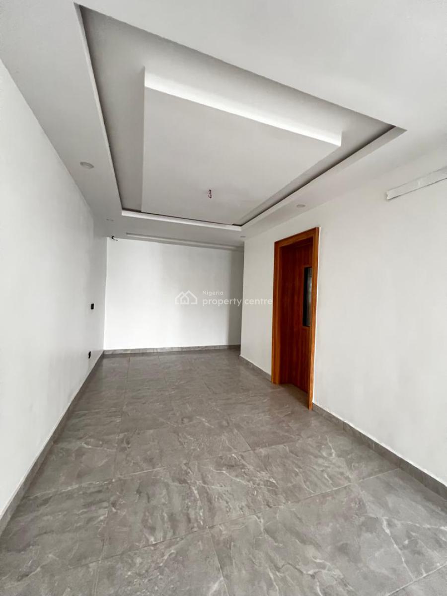 Spacious 2, Bedroom Apartment, Lekki Phase 1, Lekki, Lagos, Flat / Apartment for Rent