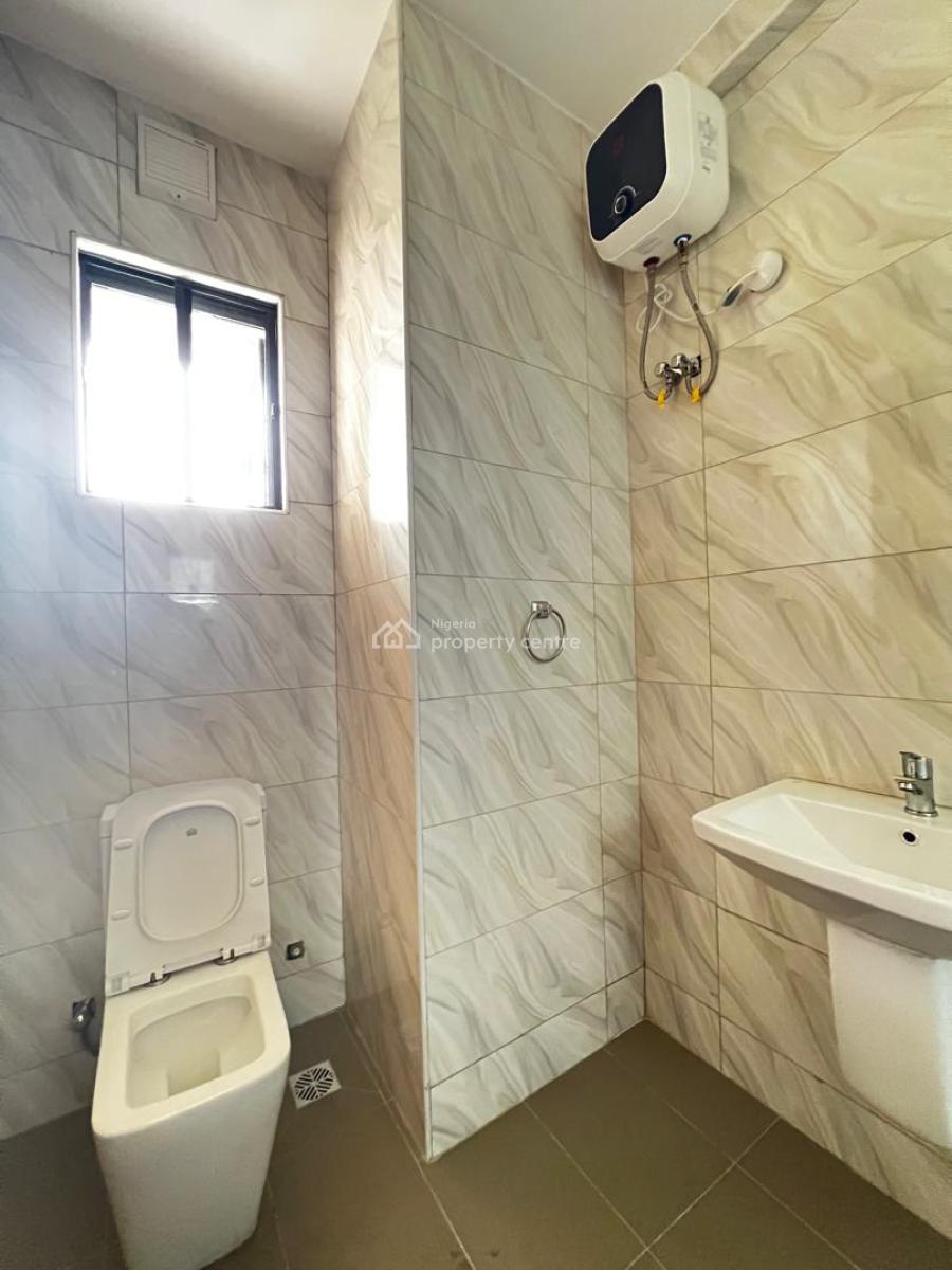 Spacious 2, Bedroom Apartment, Lekki Phase 1, Lekki, Lagos, Flat / Apartment for Rent