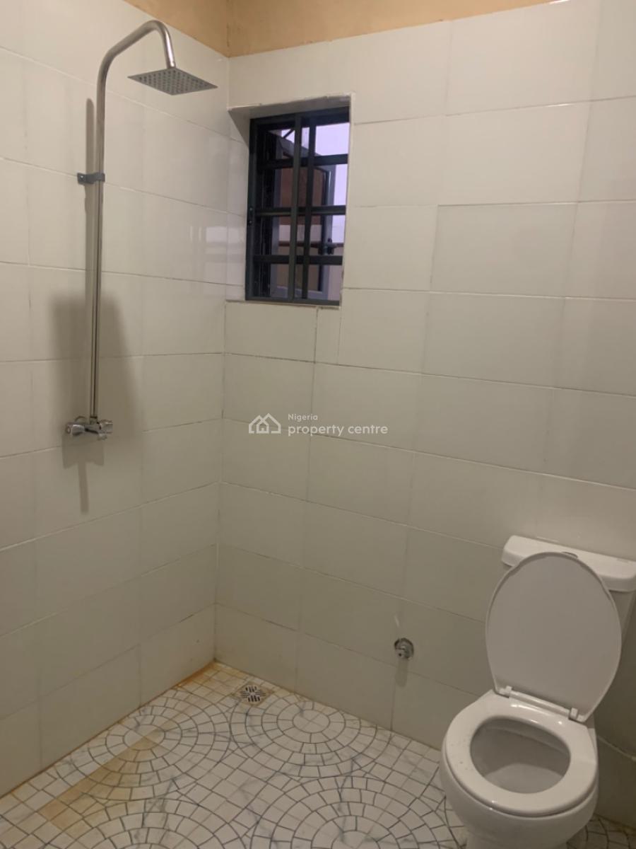 a Single Room Self Contain, Lekki Phase 2, Lekki Expressway, Lekki, Lagos, Self Contain (single Rooms) for Rent