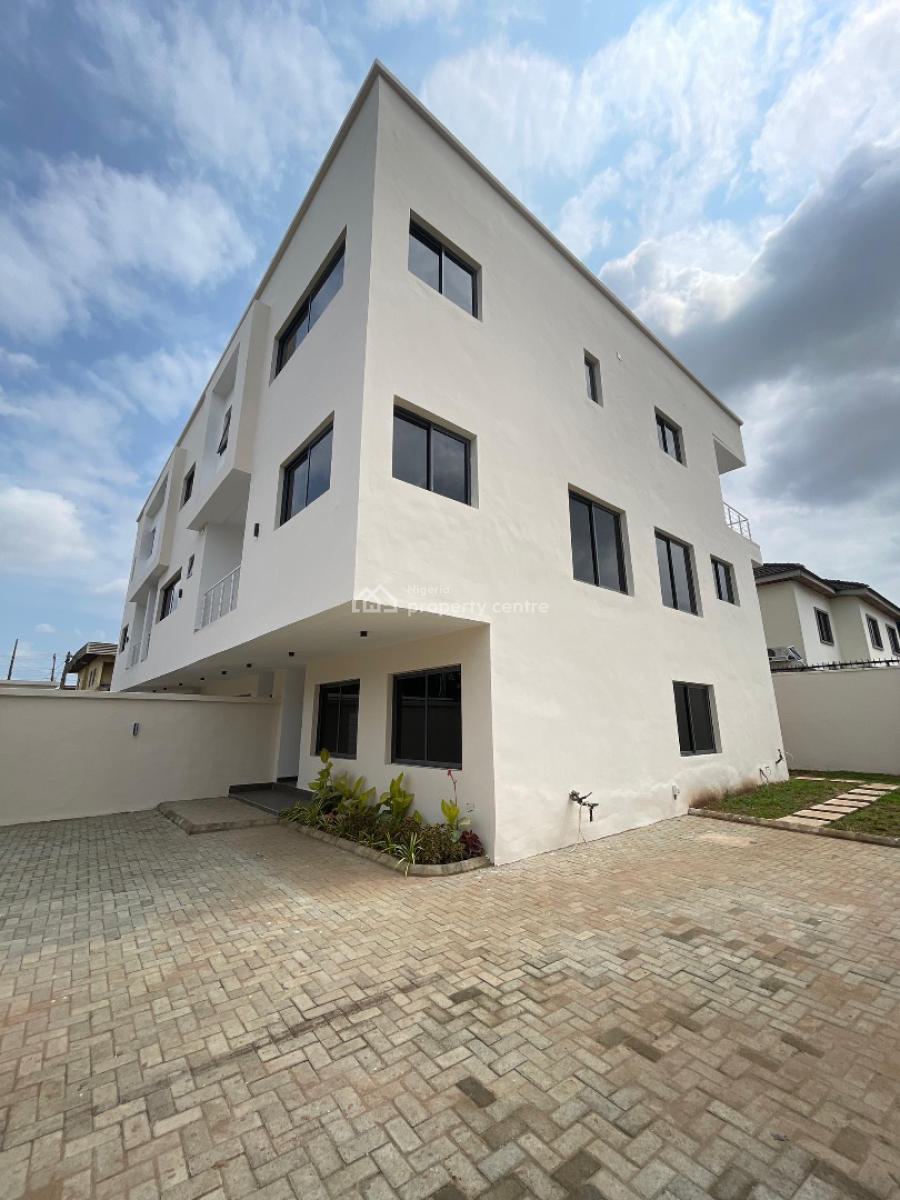 Spaciously Built 4 Bedroom Terrace Duplex with a Room Bq, Ilupeju, Lagos, Terraced Duplex for Sale