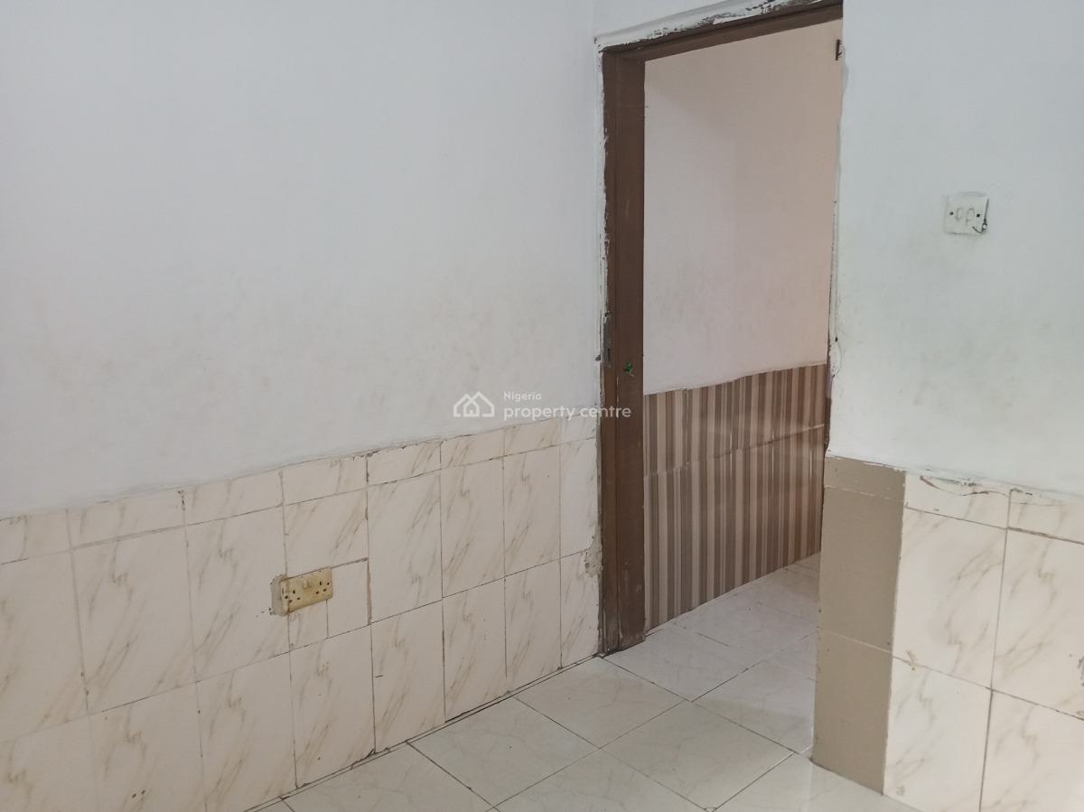 a Nice Room and Parlor Miniflat, Avira Estate, Olokonla, Ajah, Lagos, Mini Flat (room and Parlour) for Rent