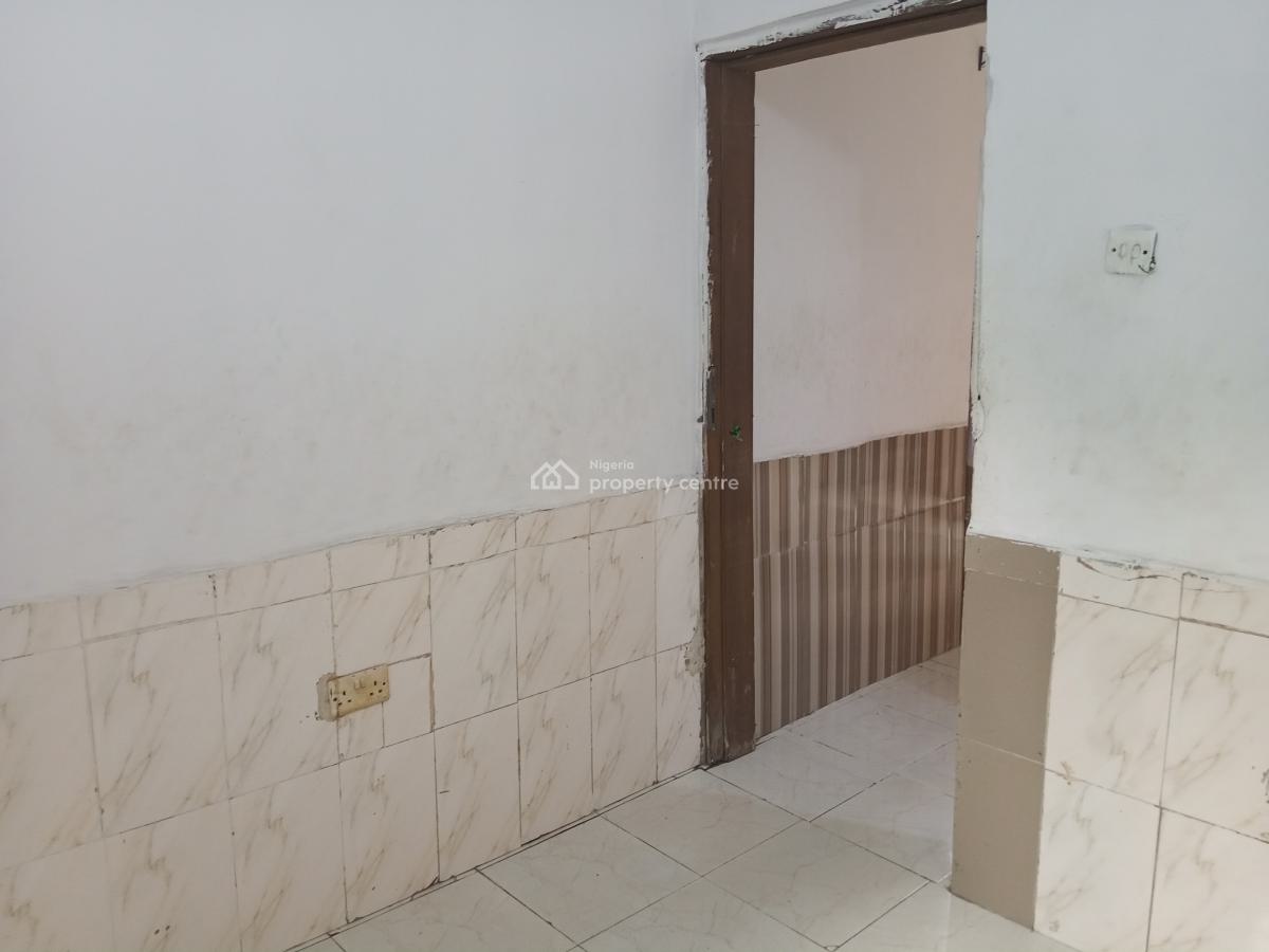 a Nice Room and Parlor Miniflat, Avira Estate, Olokonla, Ajah, Lagos, Mini Flat (room and Parlour) for Rent