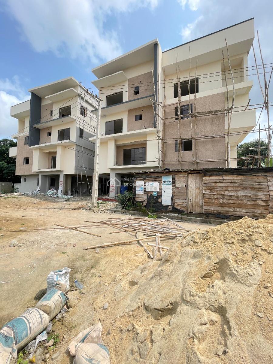 Stunningly Gorgeous 4 Bedroom Terrace Duplex with a Bq, Obanikoro, Shomolu, Lagos, Terraced Duplex for Sale