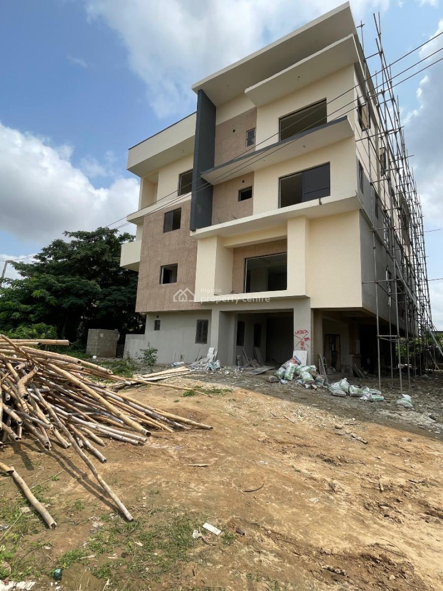Stunningly Gorgeous 4 Bedroom Terrace Duplex with a Bq, Obanikoro, Shomolu, Lagos, Terraced Duplex for Sale