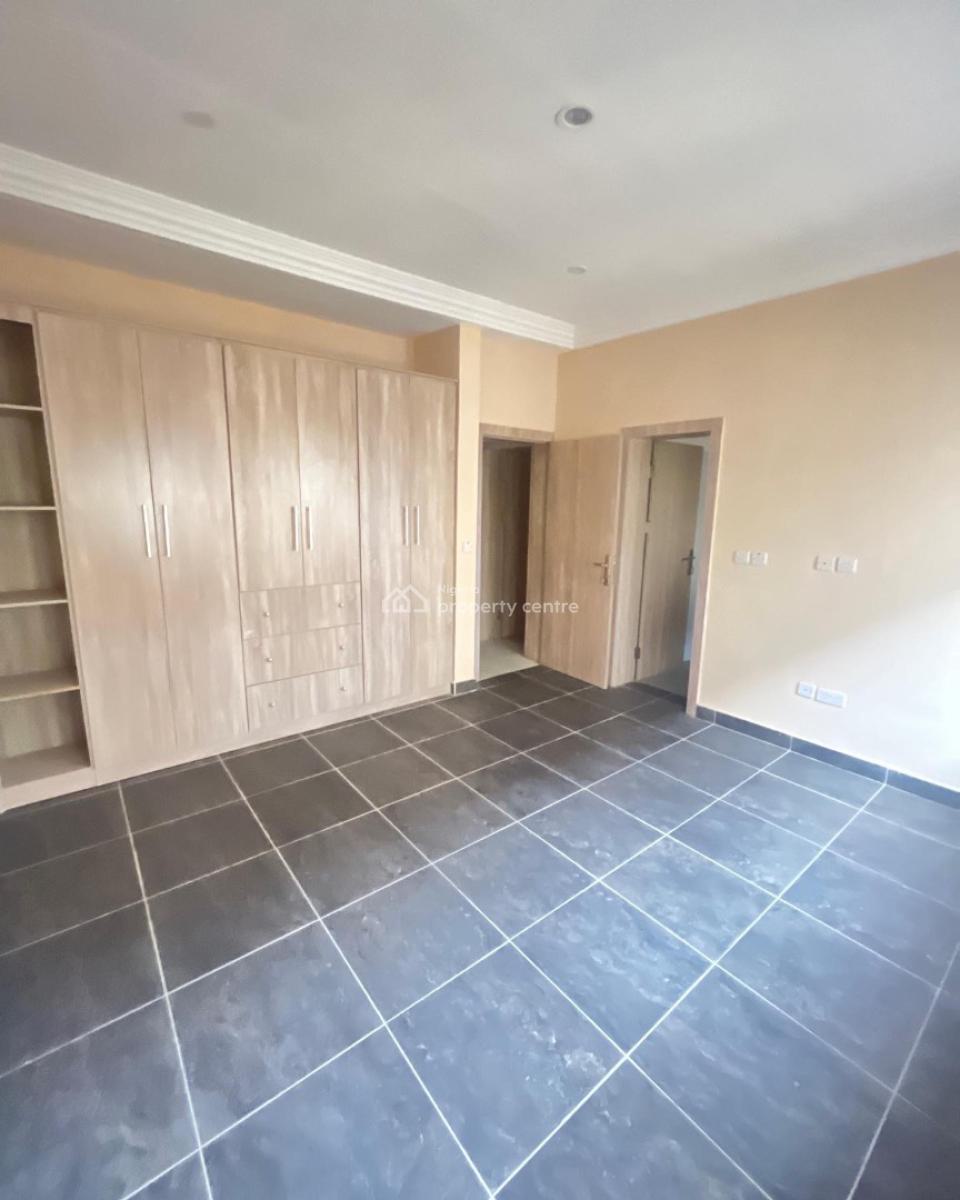 Liveky 3 Bedroom Terrace Duplex with Bq, Chevron New Road, Lekki, Lagos, Terraced Duplex for Sale