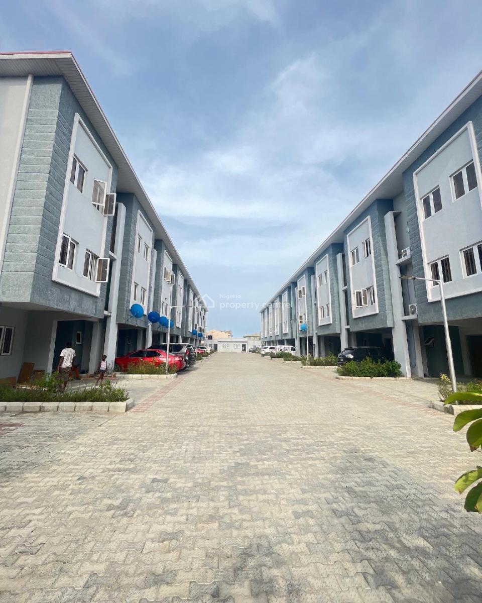 Liveky 3 Bedroom Terrace Duplex with Bq, Chevron New Road, Lekki, Lagos, Terraced Duplex for Sale