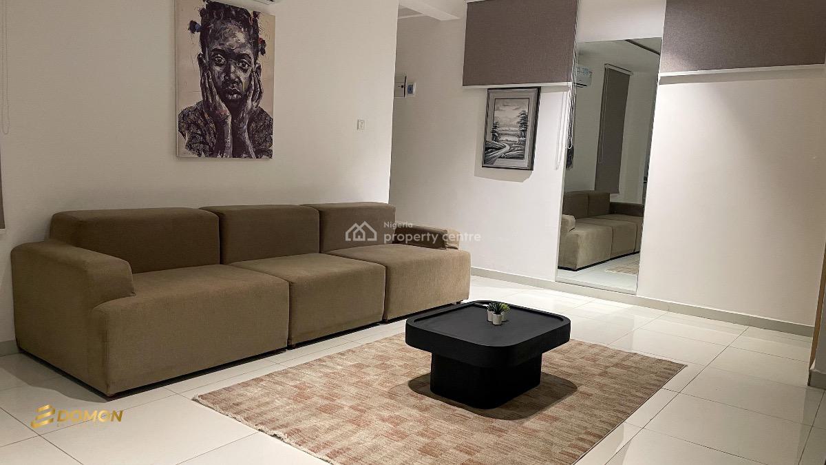 Clean 1 Bedroom with Pool and Elevator., Ikoyi, Lagos, Mini Flat (room and Parlour) Short Let